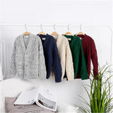 Cardigan tricoté pour l’automne
