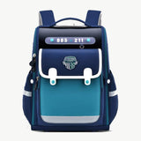 Cartable garçon ce2 bleu style américain présenté sur fond beige